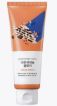 Пенка для умывания с чёрной соей и пантенолом Round Lab Soybean Panthenol Cleanser